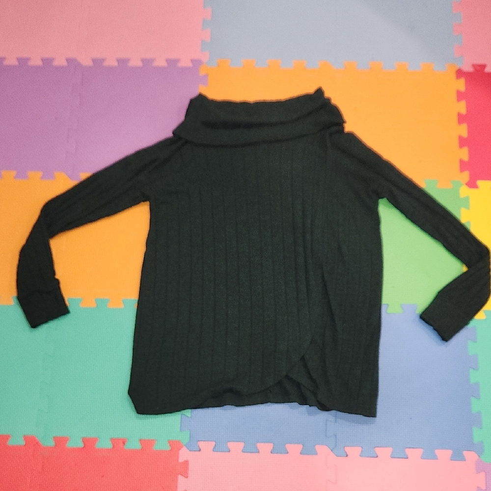 Women's Dark Green Maternity Loose Turtleneck Sweater, Size Medium